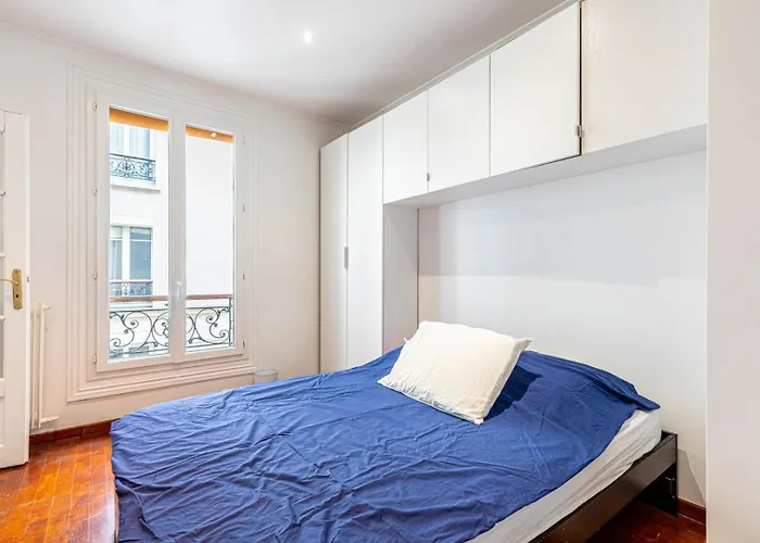 Guestready - Bright Stay Next To The Eiffel Tower
